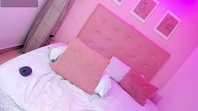 ANNIE DOLCE  online show from 17, 1, 2026