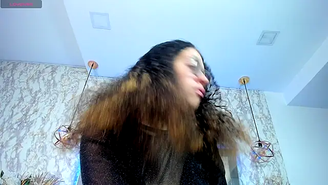 Hanna Cornee  online show from 12, 9, 2025