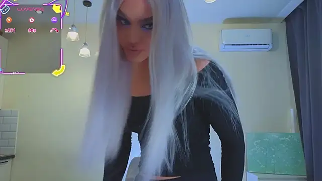 Snapshot of katebxtch chatting on 8, 3, 2026 katebxtch online show from 8, 3, 2026