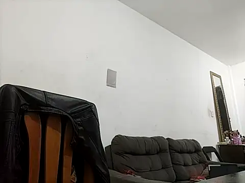 Snapshot of Kellye_hotTs chatting on 14, 10, 2025 Kellye hotTs online show from 14, 10, 2025