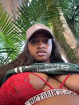 Snapshot of darle_volant chatting on 15, 4, 2026 darle volant online show from 15, 4, 2026