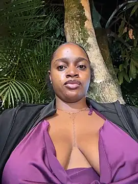 Snapshot of darle_volant chatting on 7, 5, 2026 darle volant online show from 7, 5, 2026