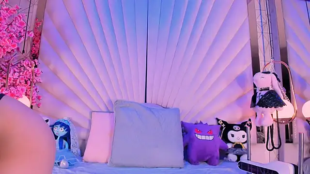 VesperVelvet online show from 10, 4, 2026