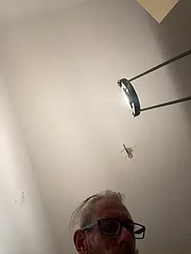 crisfootlicker online show from 30, 7, 2026