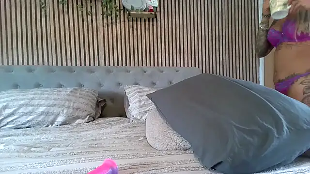 poppyinga1 online show from 23, 4, 2026