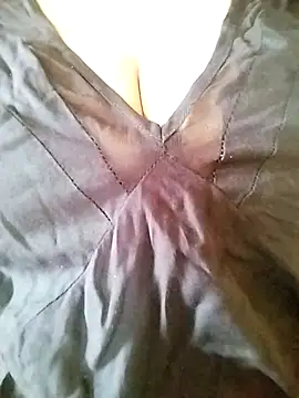 Snapshot of Ponds_beauty chatting on 1, 10, 2025 Ponds beauty online show from 1, 10, 2025