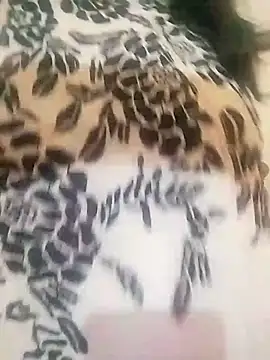 Snapshot of Ponds_beauty chatting on 16, 10, 2025 Ponds beauty online show from 16, 10, 2025