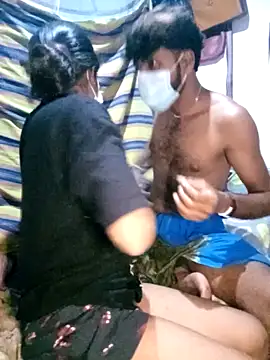 Snapshot of BabyHansi chatting on 8, 11, 2025 BabyHansi online show from 8, 11, 2025