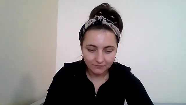 DInaraXRose online show from 17, 10, 2025