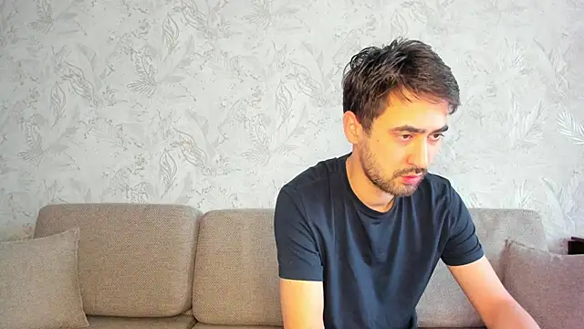 sophywhisper online show from 14, 1, 2026