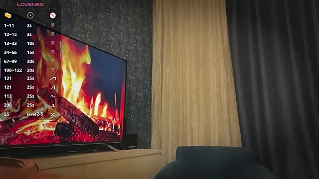 arachnissa online show from 17, 10, 2025