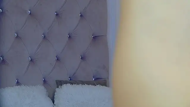 KimmDaviss online show from 9, 7, 2026