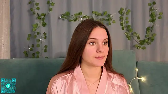 Snapshot of chloemilka chatting on 3, 10, 2025 chloemilka online show from 3, 10, 2025