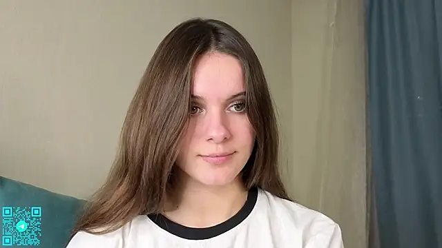 Snapshot of chloemilka chatting on 25, 10, 2025 chloemilka online show from 25, 10, 2025