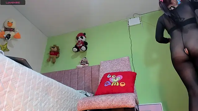 hot Dariana pantyhose online show from 5, 12, 2025