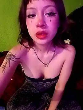 Snapshot of Asuka_mami chatting on 22, 10, 2025 Asuka mami online show from 22, 10, 2025