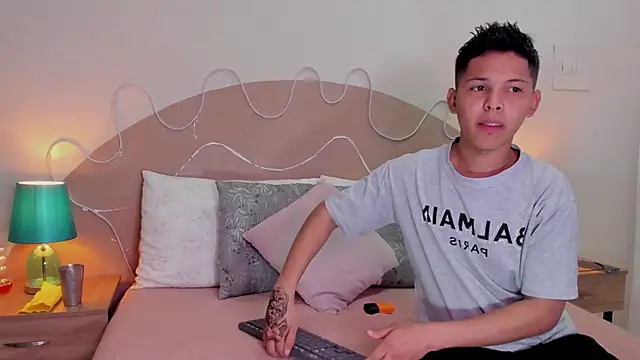 Enrrixxx  online show from 14, 11, 2025