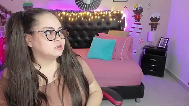 LolaVillalobos online show from 20, 12, 2025