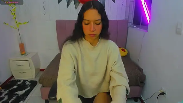 Snapshot of anna_moon11 chatting on 17, 10, 2025 anna moon11 online show from 17, 10, 2025