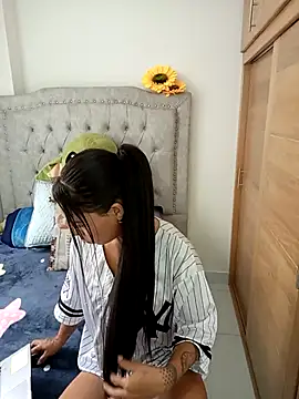 Snapshot of Babyboo_honey chatting on 17, 11, 2025 Babyboo honey online show from 17, 11, 2025