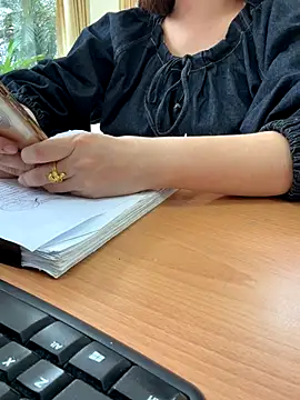 PhuongNhi21 online show from 13, 9, 2025