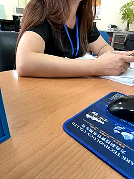 PhuongNhi21 online show from 27, 9, 2025