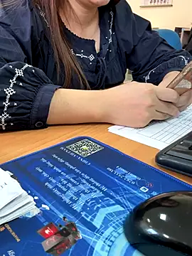 PhuongNhi21 online show from 25, 11, 2025