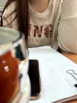 PhuongNhi21 online show from 16, 12, 2025