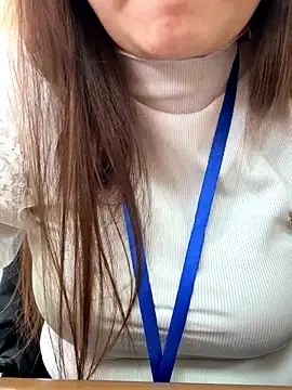 PhuongNhi21 online show from 18, 12, 2025