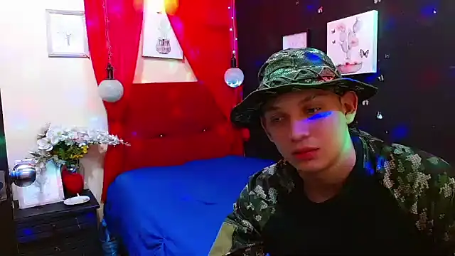 luccasbigcock online show from 8, 10, 2025