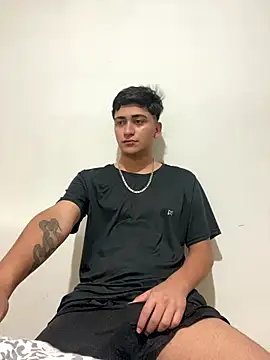 Tavinho067 online show from 10, 11, 2025