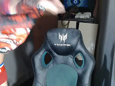 Snapshot of kenbigcockxx chatting on 9, 10, 2025 kenbigcockxx online show from 9, 10, 2025