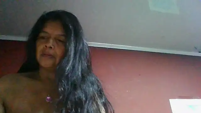 Snapshot of DianaOchoa_ chatting on 18, 6, 2026 DianaOchoa online show from 18, 6, 2026