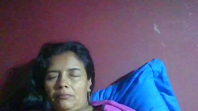 Snapshot of DianaOchoa_ chatting on 25, 6, 2026 DianaOchoa online show from 25, 6, 2026