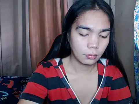 Simple Martina online show from 6, 10, 2025