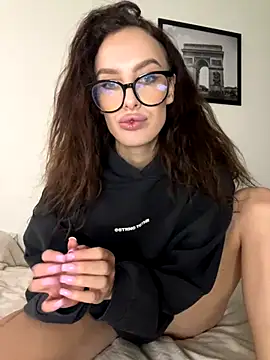 goodgirldevil online show from 25, 11, 2025