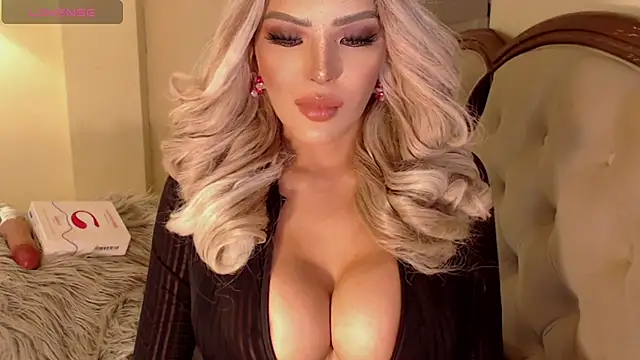 Snapshot of GoddessElectra chatting on 8, 7, 2026 GoddessElectra online show from 8, 7, 2026