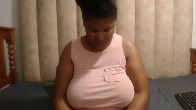 Sexybusty01 online show from 16, 5, 2026