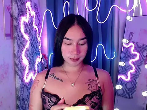 in yourdreamstarxx online show from 24, 11, 2025