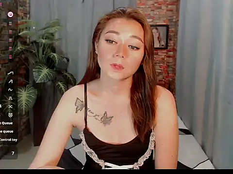 Snapshot of cutemac69 chatting on 6, 11, 2025 cutemac69 online show from 6, 11, 2025