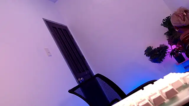 Snapshot of nathaliehardcore1x chatting on 18, 9, 2025 nathaliehardcore1x online show from 18, 9, 2025