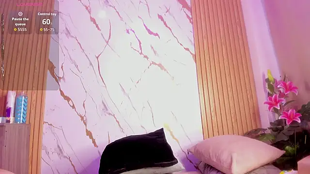 Eva Johnss online show from 4, 12, 2025