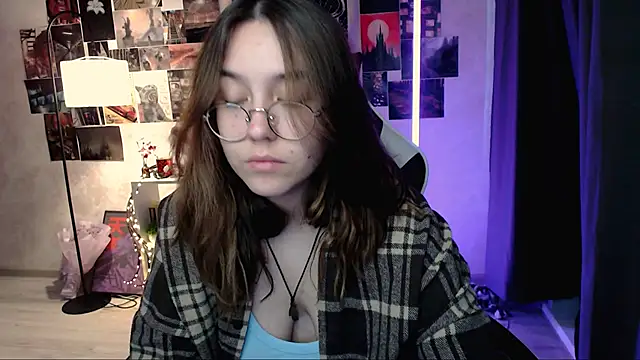 Snapshot of ameliameadd chatting on 9, 9, 2025 ameliameadd online show from 9, 9, 2025