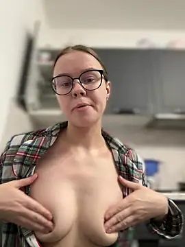  CherryBloom  online show from 14, 1, 2026