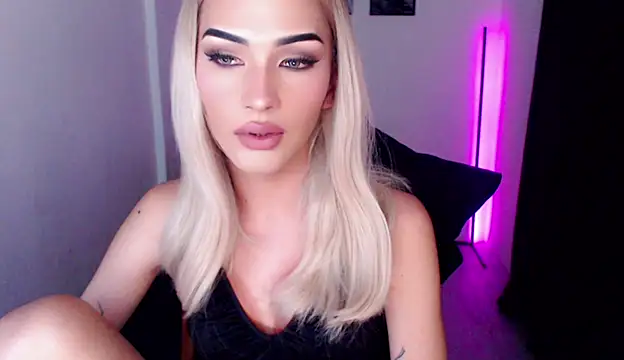 Snapshot of Alicegreenexx chatting on 21, 5, 2026 Alicegreenexx online show from 21, 5, 2026