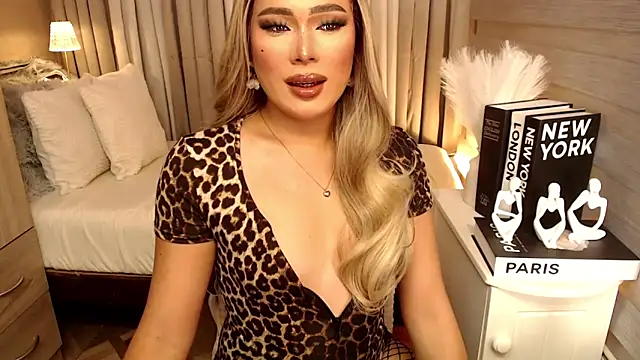 Snapshot of Missavacroft chatting on 14, 9, 2025 Missavacroft online show from 14, 9, 2025