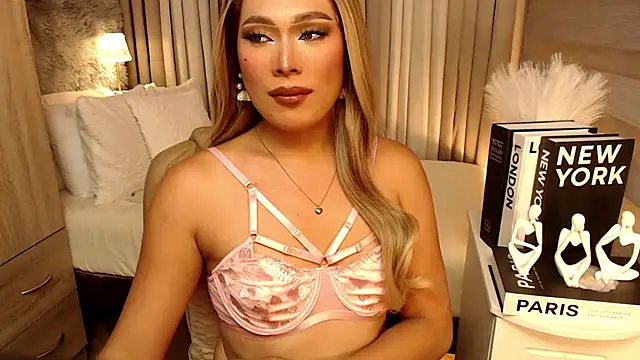 Snapshot of Missavacroft chatting on 14, 10, 2025 Missavacroft online show from 14, 10, 2025