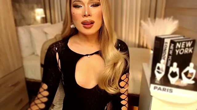 Snapshot of Missavacroft chatting on 28, 10, 2025 Missavacroft online show from 28, 10, 2025