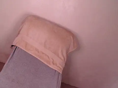 Snapshot of itsmechudiya chatting on 8, 2, 2026 itsmechudiya online show from 8, 2, 2026