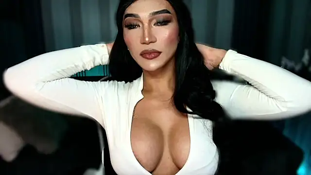 Snapshot of Huntress_xxx chatting on 28, 11, 2025 Huntress xxx online show from 28, 11, 2025